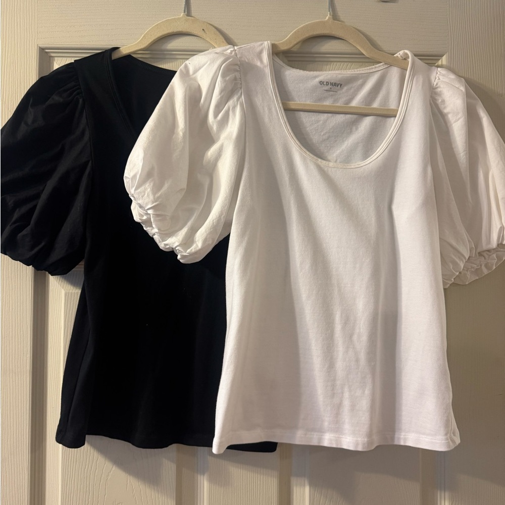 Old Navy Women's Black and White Puff Sleeve Tops